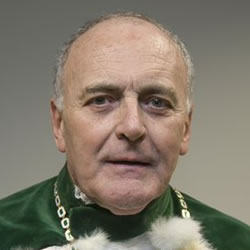 Mauri Jos� Piazza